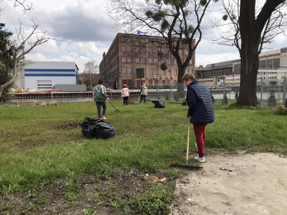 Wiosenne porządki w ogrodzie społecznym